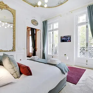 Exceptional - 4br-12p - Parc Monceau Apartment