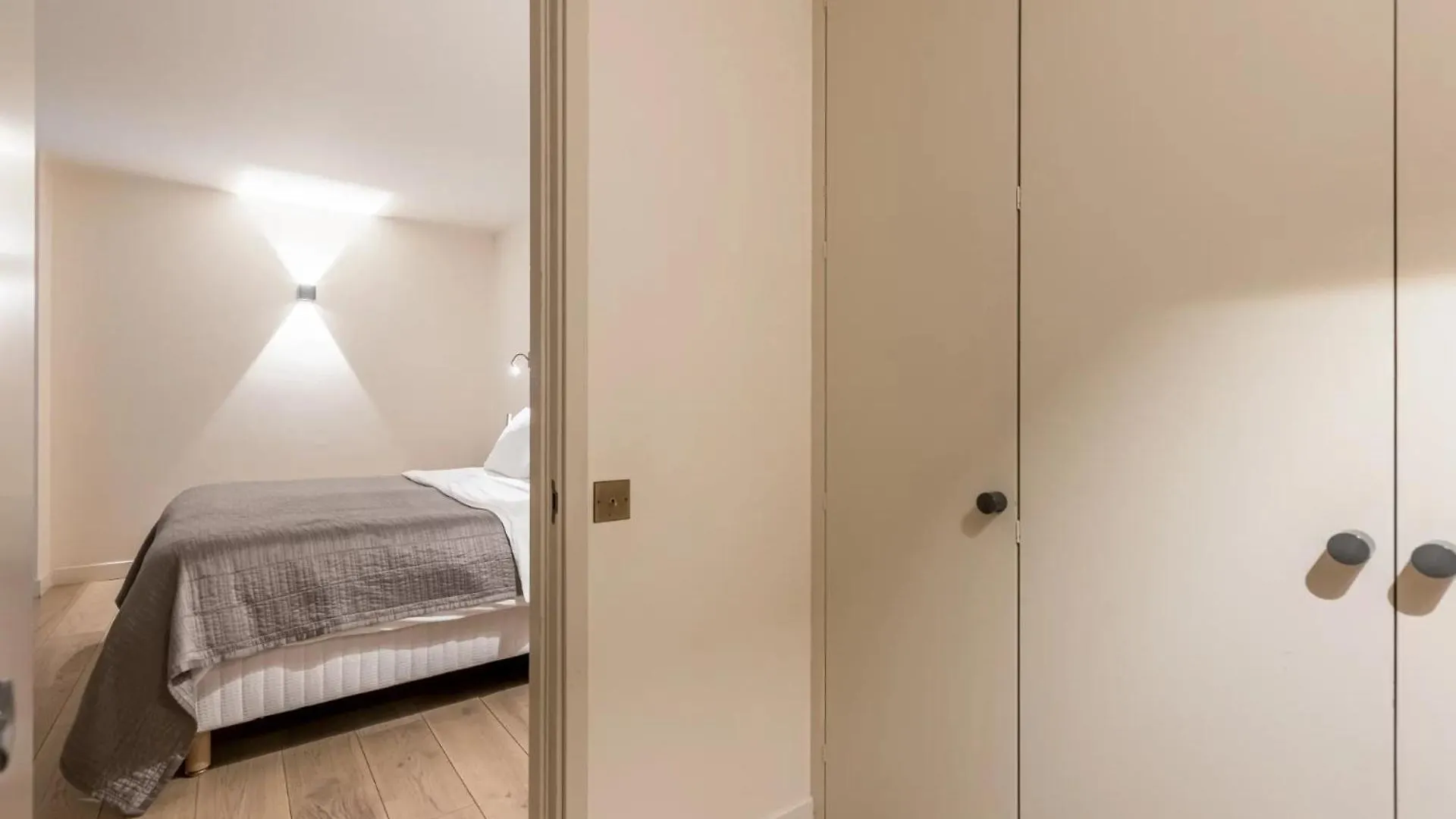 Foch Triomphe Apartment Paris France