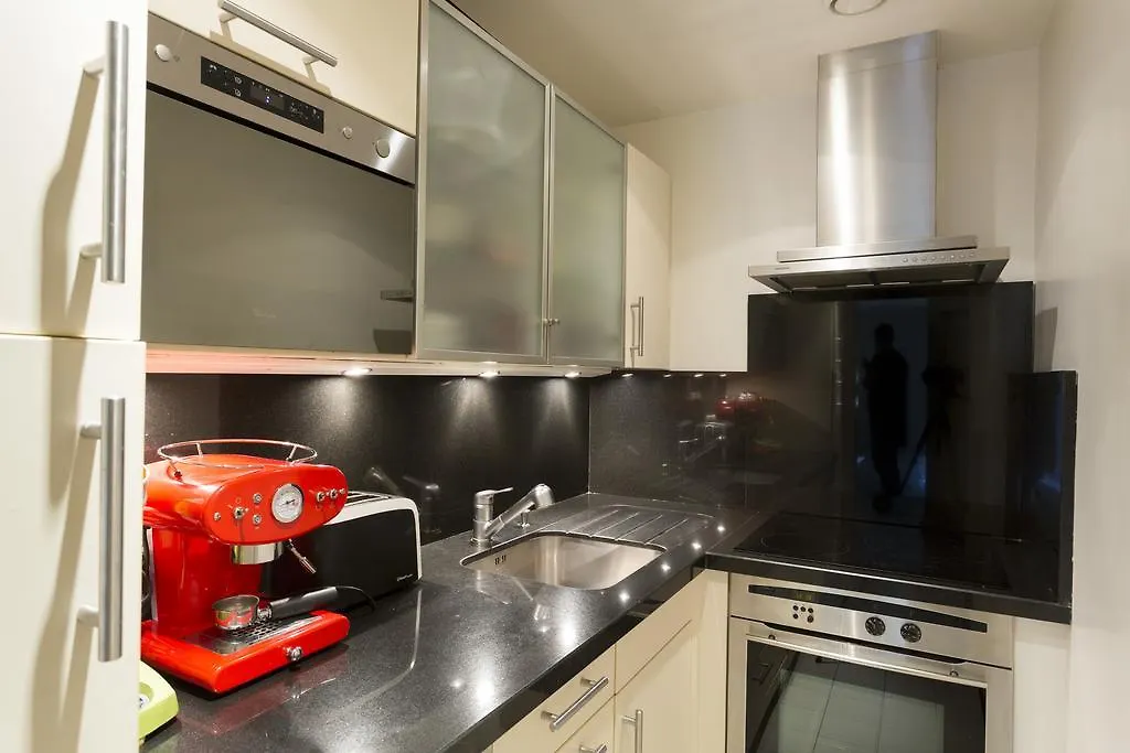 Foch Triomphe Apartment Paris 0*,  France